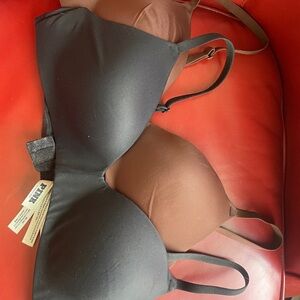 PINK Victoria's Secret Black and Brown Bras 38B
